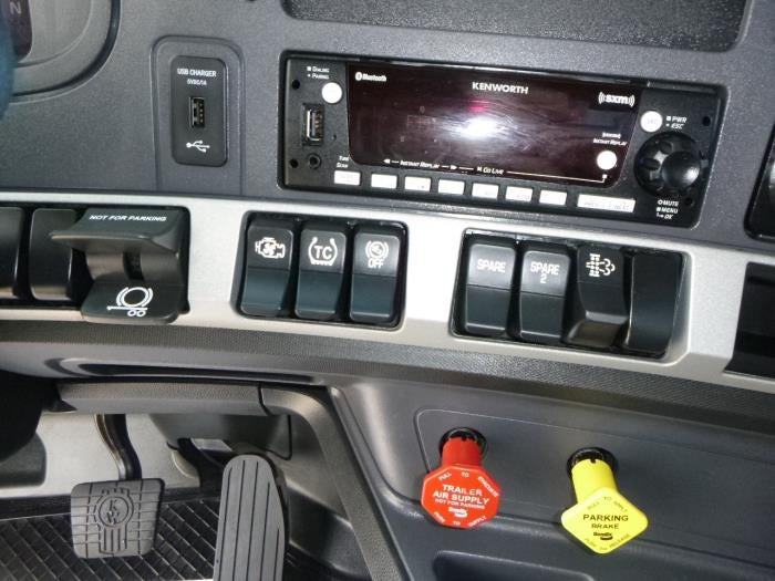 2023 Kenworth T680 Base