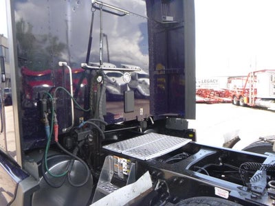 2023 Kenworth T680 Base