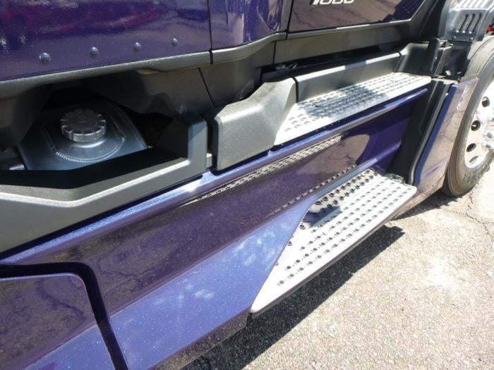 2023 Kenworth T680 Base