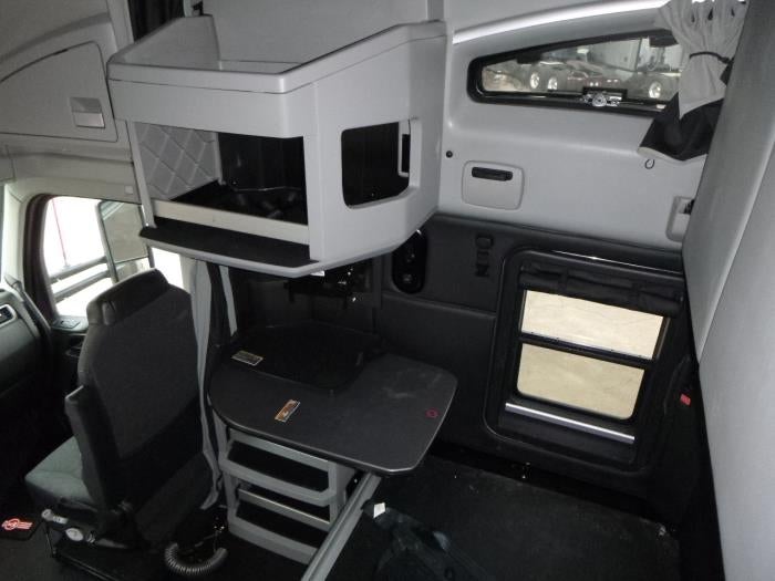 2023 Kenworth T680 Base