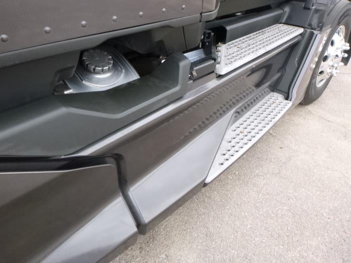 2023 Kenworth T680 Base