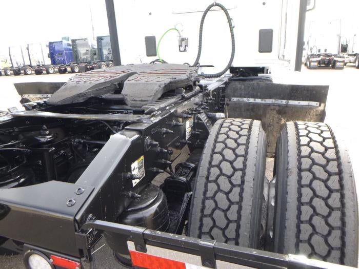 2020 Peterbilt 579 Base