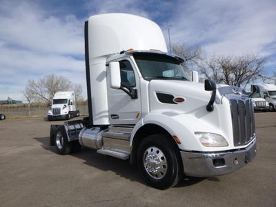 2020 Peterbilt 579 Base