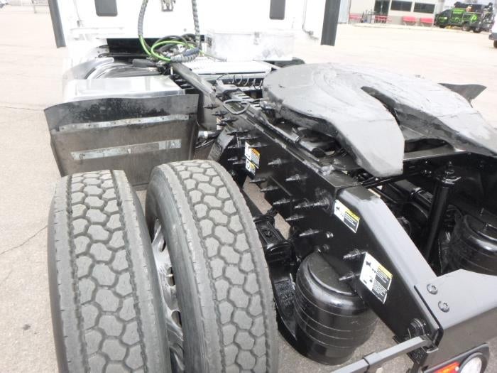 2020 Peterbilt 579 Base