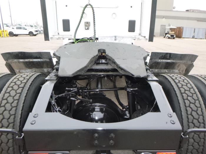 2020 Peterbilt 579 Base