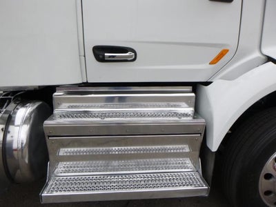 2020 Peterbilt 579 Base