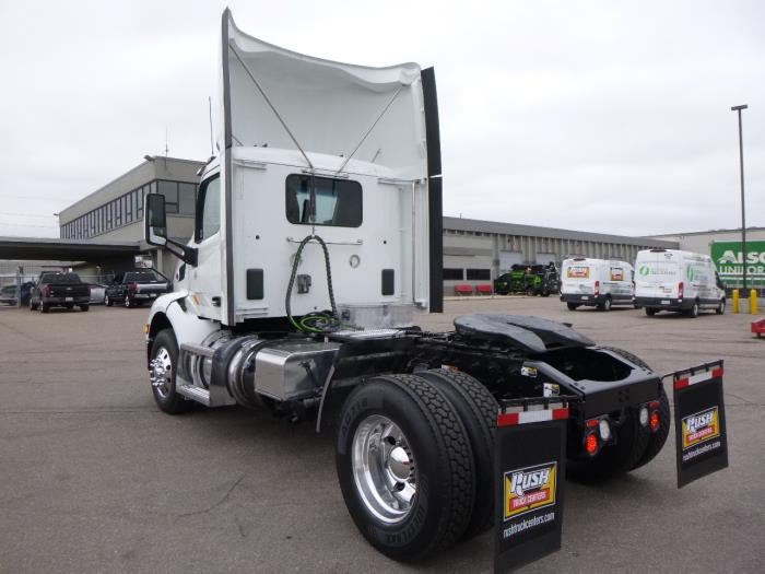 2020 Peterbilt 579 Base