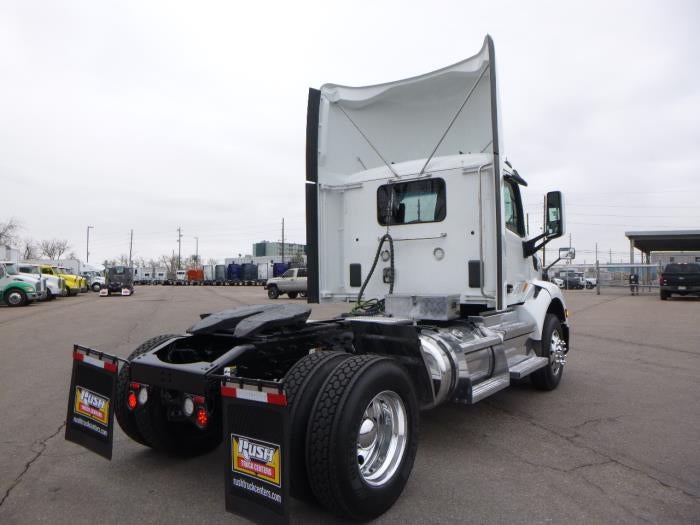 2020 Peterbilt 579 Base