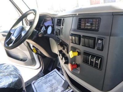 2019 Peterbilt 579 Base