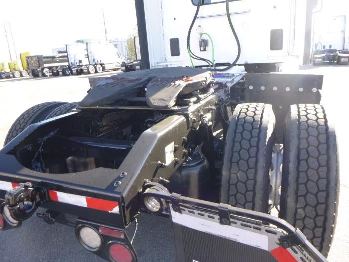 2019 Peterbilt 579 Base