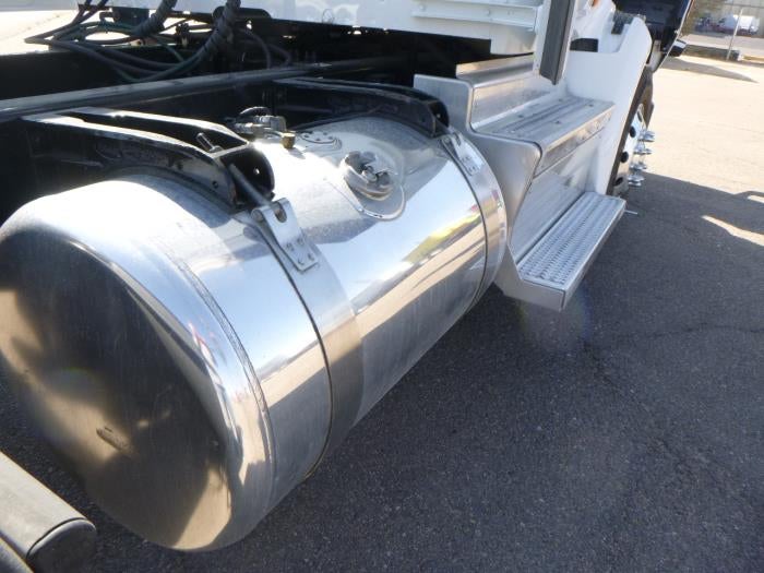 2021 Peterbilt 579 Base
