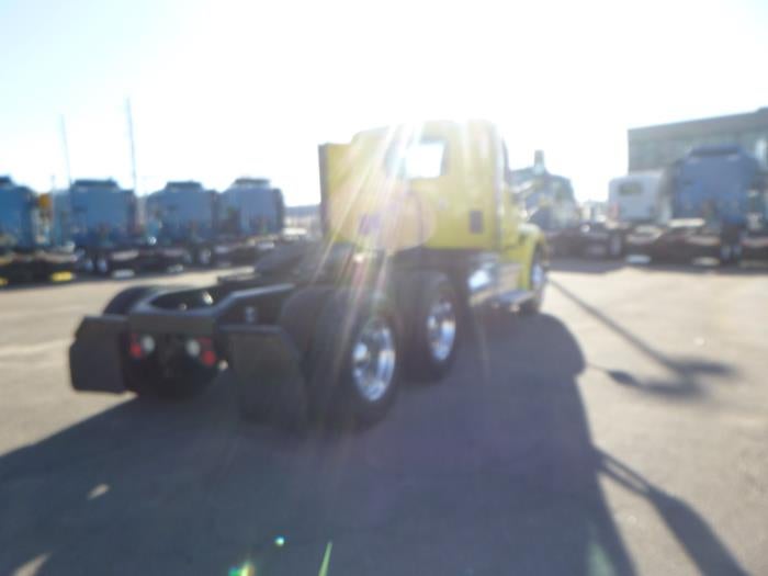 2021 Peterbilt 579 Base