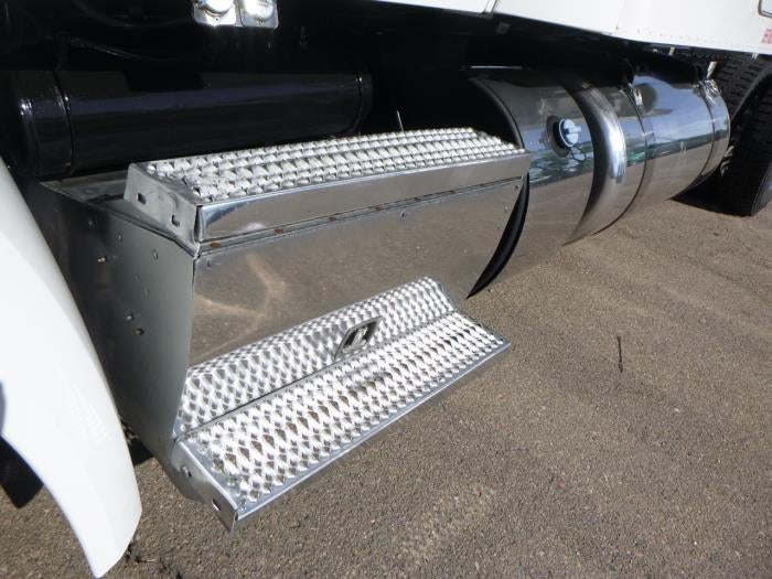 2022 Peterbilt 579 Base