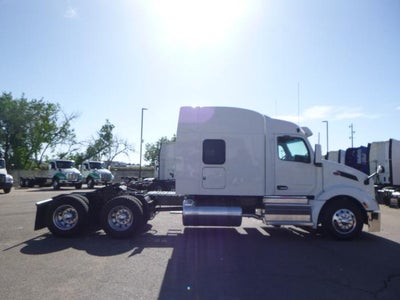 2022 Peterbilt 579 Base