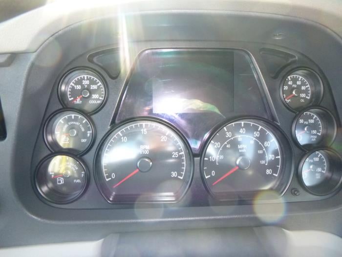 2021 Peterbilt 579 Base