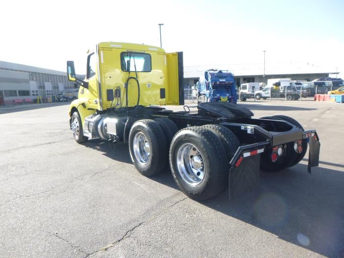 2021 Peterbilt 579 Base