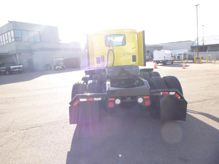 2021 Peterbilt 579 Base