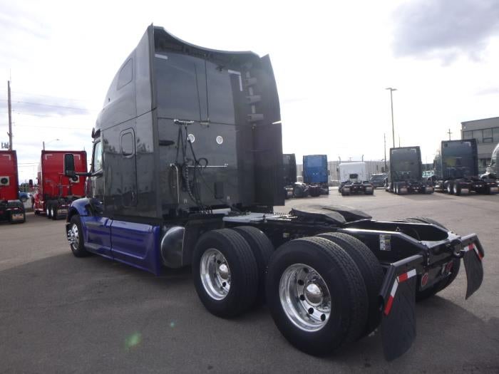 2022 Peterbilt 579 Base