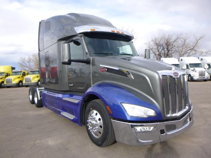 2022 Peterbilt 579 Base