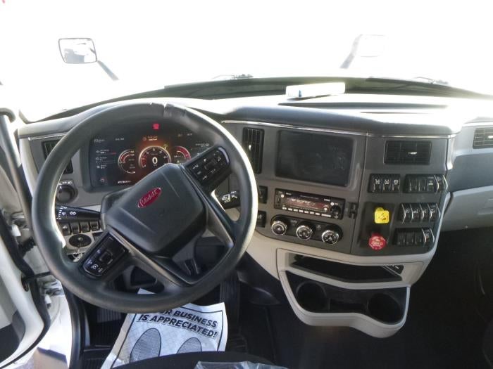2023 Peterbilt 579 Base