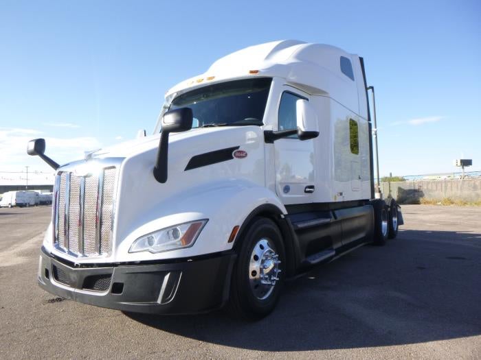 2023 Peterbilt 579 Base
