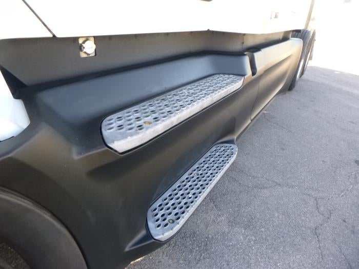 2023 Peterbilt 579 Base