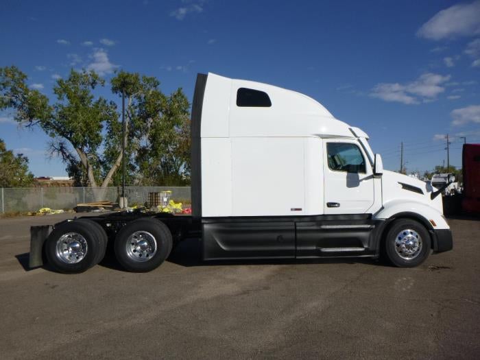 2023 Peterbilt 579 Base