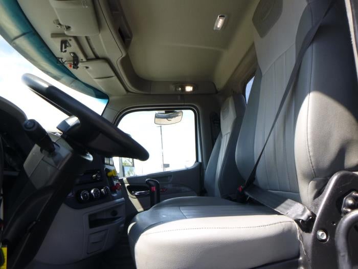 2020 Peterbilt 579 Base