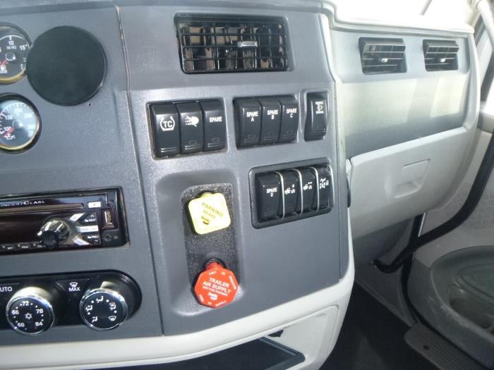 2020 Peterbilt 579 Base