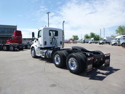 2020 Peterbilt 579 Base