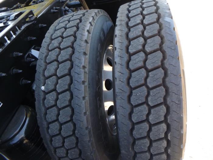 2021 Peterbilt 579 Base