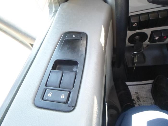 2021 Peterbilt 579 Base