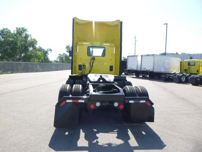 2021 Peterbilt 579 Base