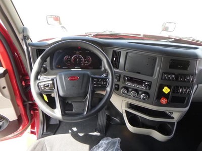 2023 Peterbilt 579 Base