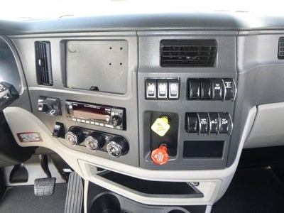 2023 Peterbilt 579 Base