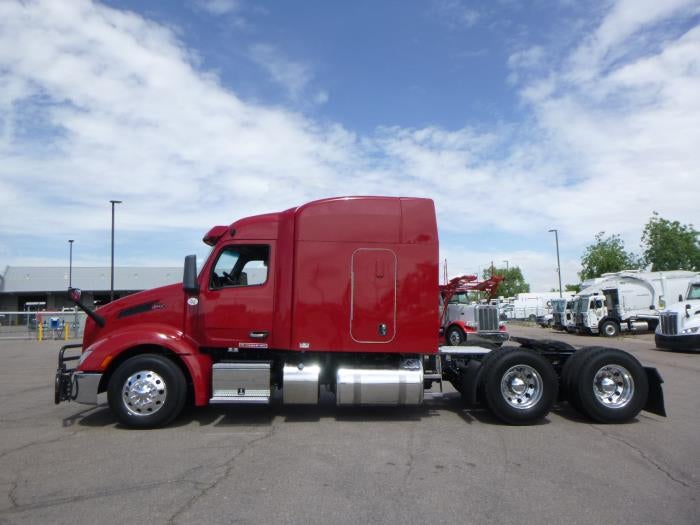 2023 Peterbilt 579 Base