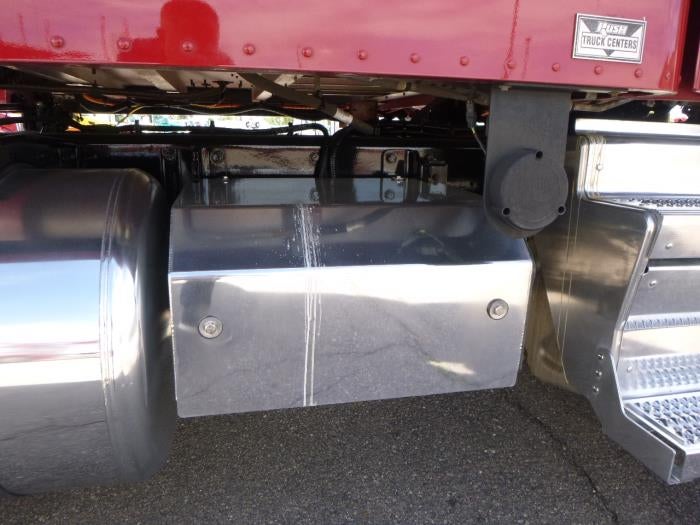 2023 Peterbilt 579 Base