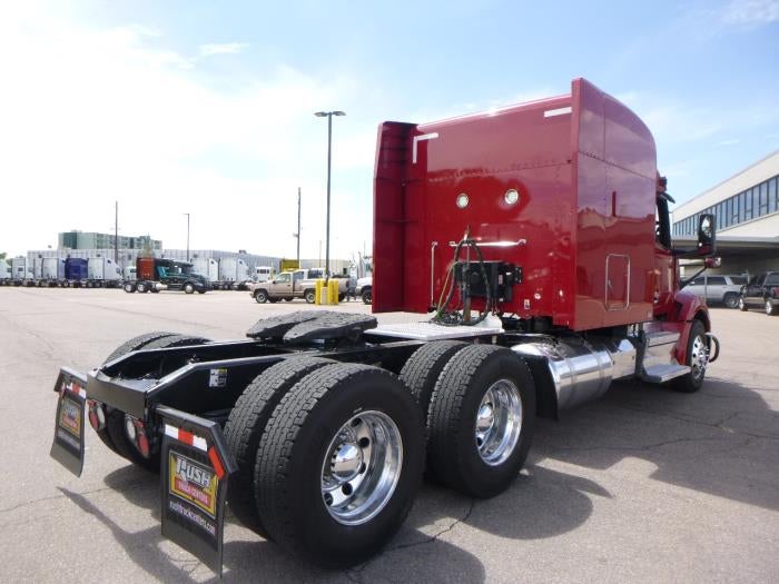 2023 Peterbilt 579 Base