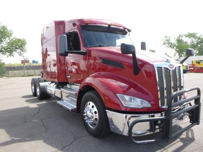 2023 Peterbilt 579 Base