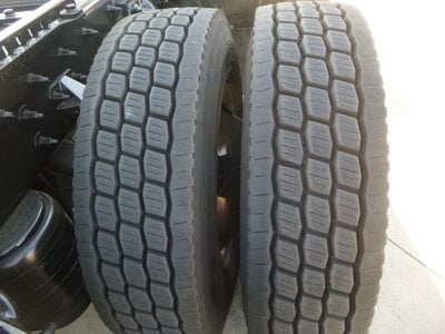 2023 Peterbilt 579 Base