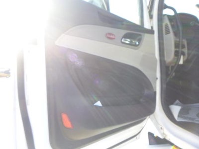 2023 Peterbilt 579 Base
