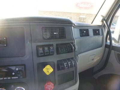 2023 Peterbilt 579 Base