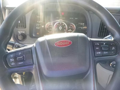 2023 Peterbilt 579 Base