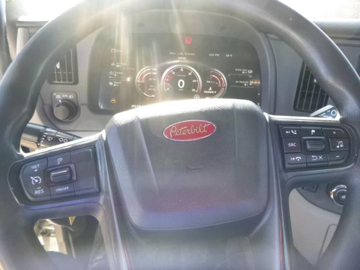 2023 Peterbilt 579 Base