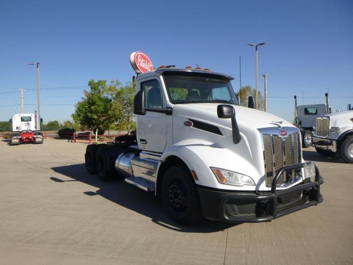 2023 Peterbilt 579 Base