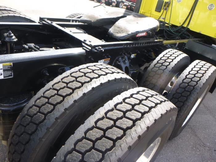 2021 Peterbilt 579 Base