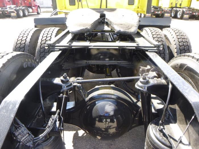 2021 Peterbilt 579 Base