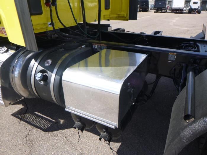 2021 Peterbilt 579 Base