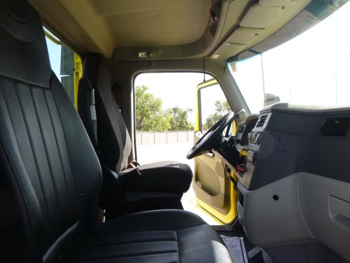 2021 Peterbilt 579 Base
