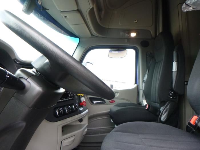 2022 Peterbilt 579 Base